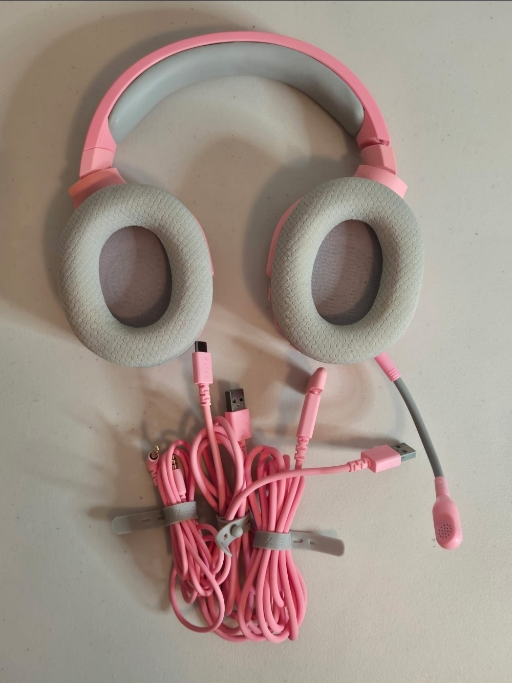 Razer Pink Barracuda Wired Gaming Comfy Headphones with Detachable Microphone